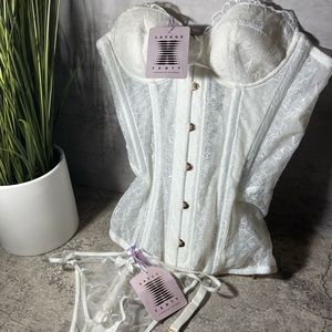 Savage Fenty 2 Piece Embroidered Lace Lingerie Set